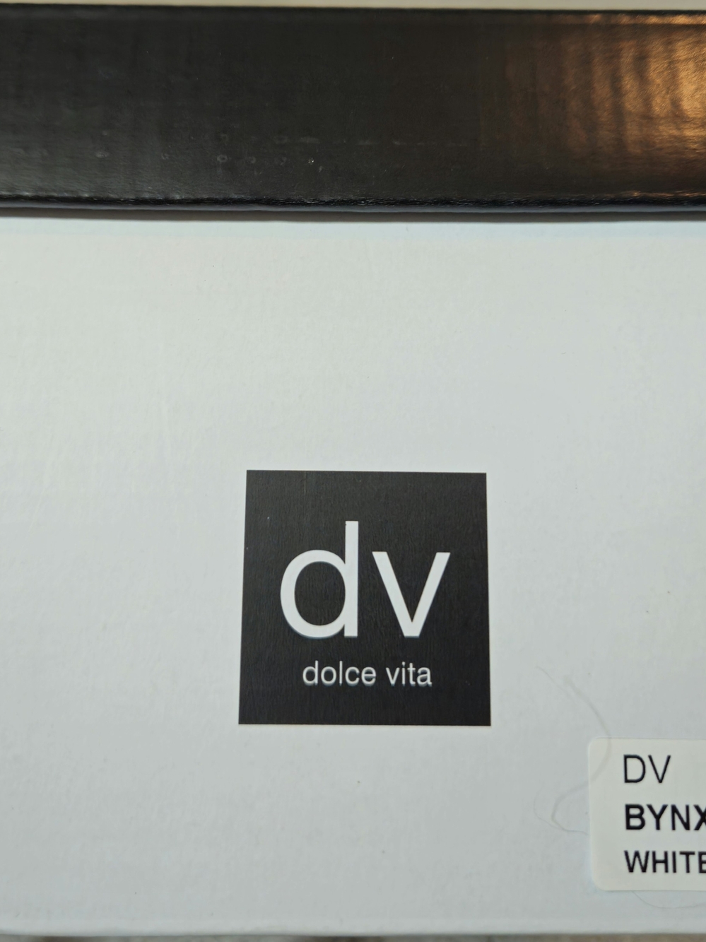 NIB DV Dolce Vita
Women's Bynx Lace-Up Jogger Sneakers - Picture 9 of 9
